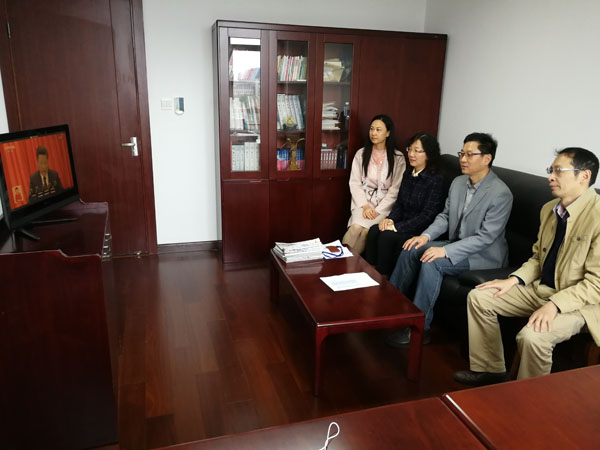 点击在新窗口中打开
