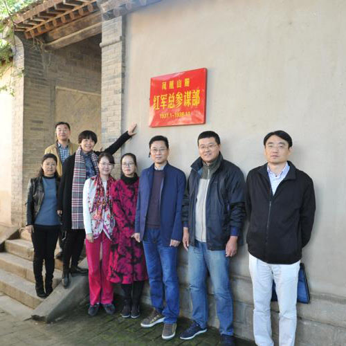点击在新窗口中打开