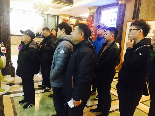 点击在新窗口中打开