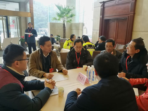点击在新窗口中打开