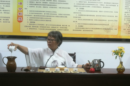 点击在新窗口中打开