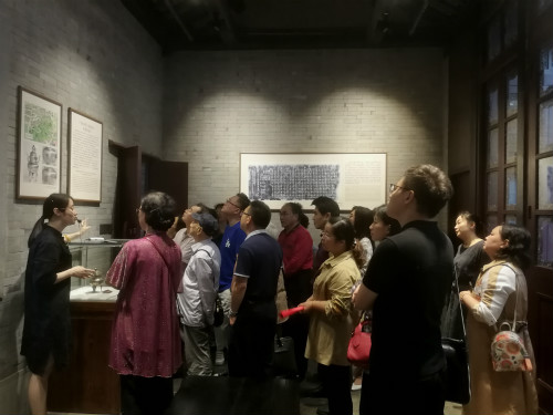 点击在新窗口中打开